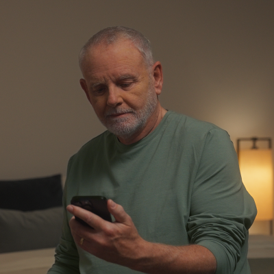 Paul_on_the_phone_