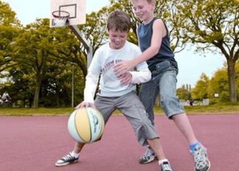 High Res JPG-Accu-Chek-Combo-European-Boys-Basektball (2).jpg